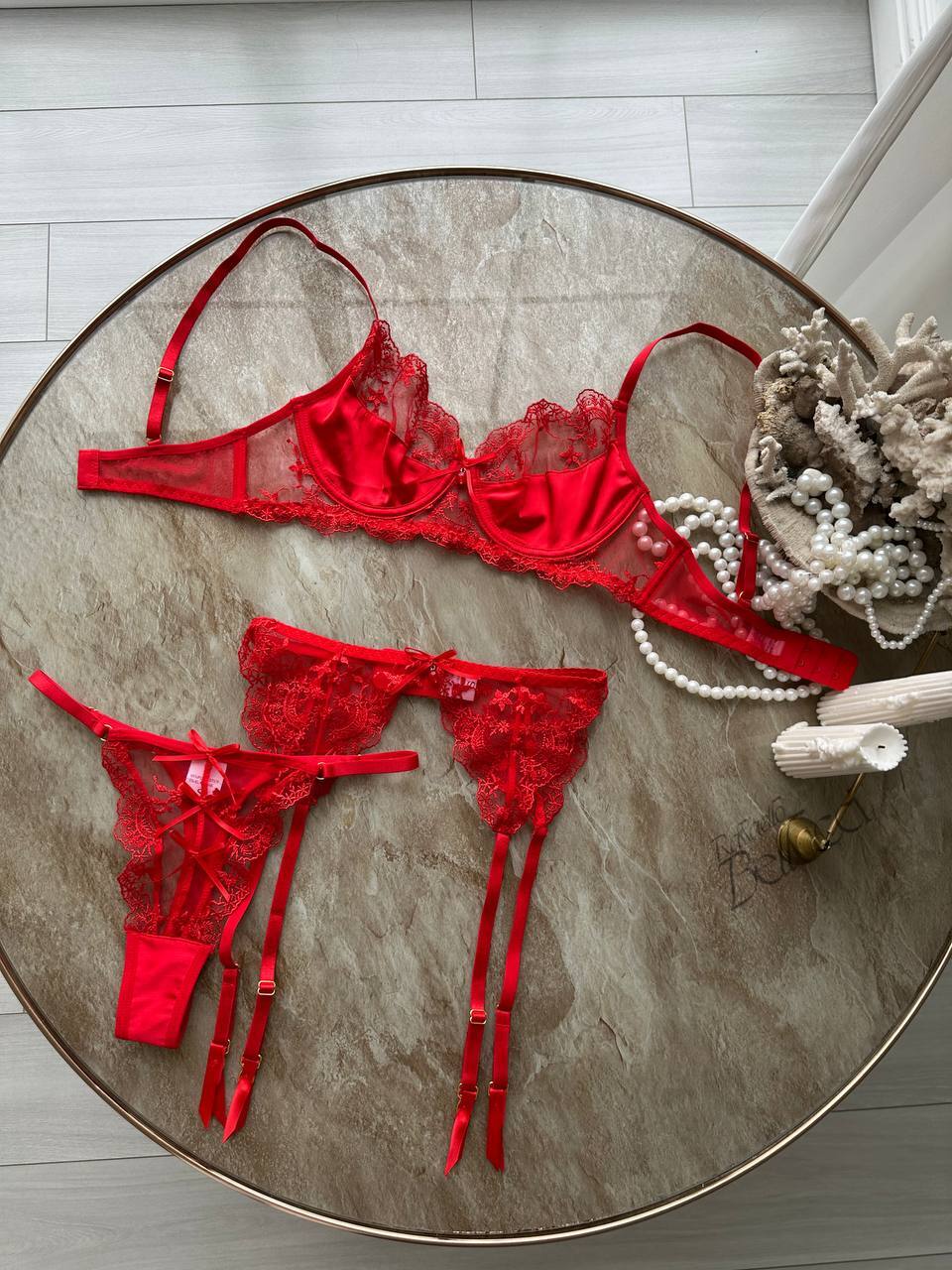 Vellutto Rosso - Lingerie Set